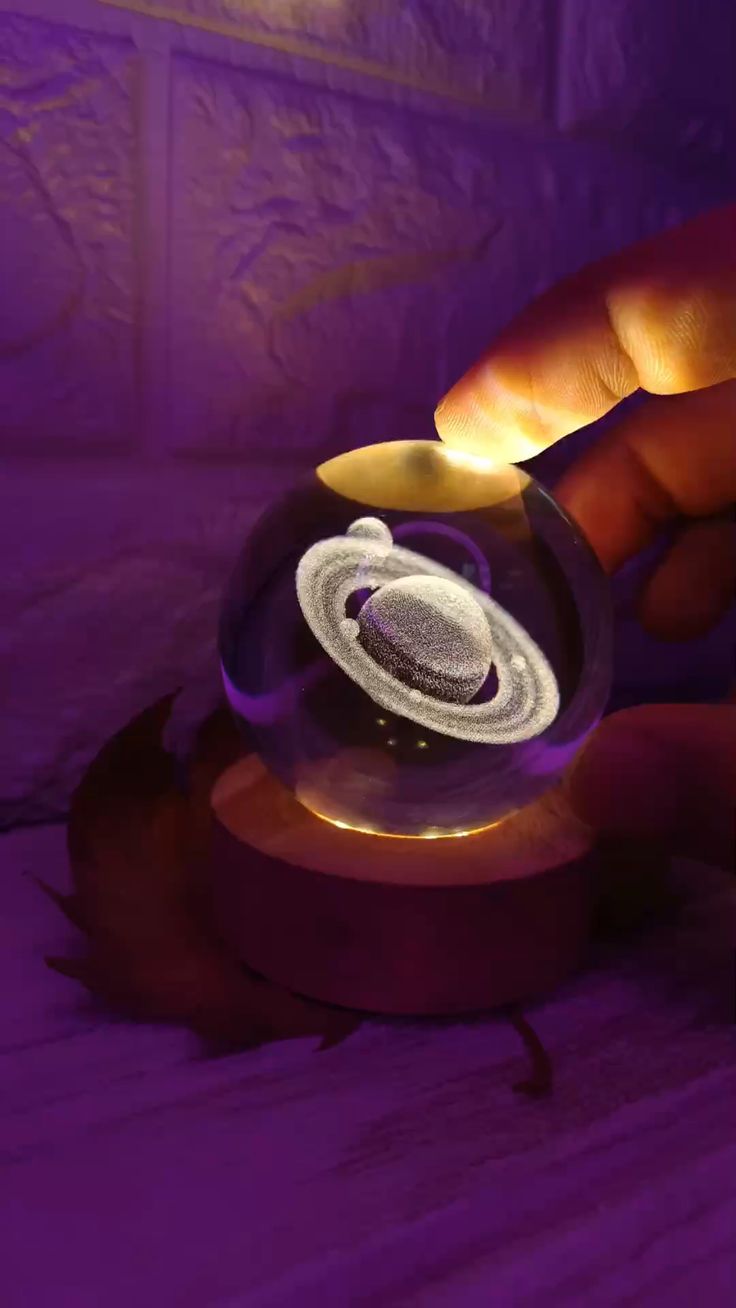 3D Saturn Crystal Ball Lamp | LED Galaxy Night Light